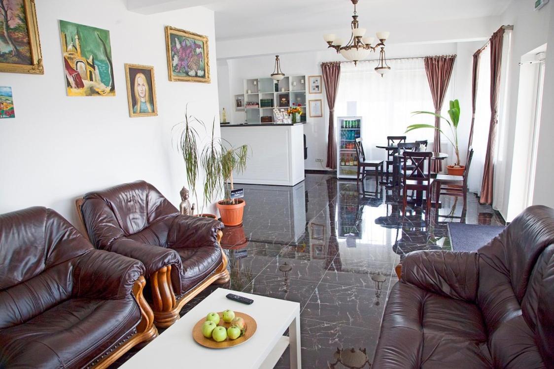 Hotel Nova Bital Popesti-Leordeni Esterno foto