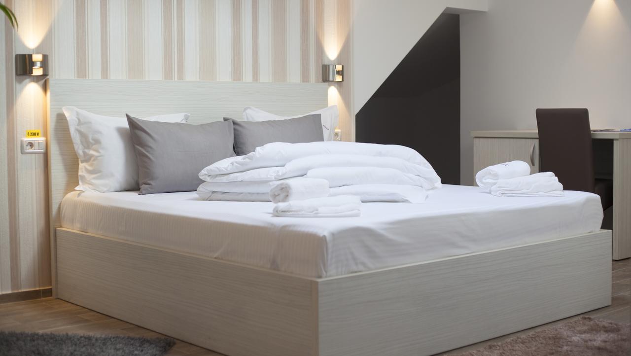 Hotel Nova Bital Popesti-Leordeni Esterno foto