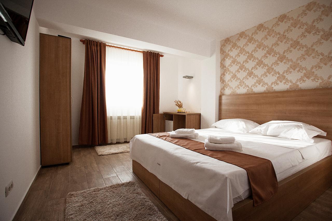 Hotel Nova Bital Popesti-Leordeni Esterno foto
