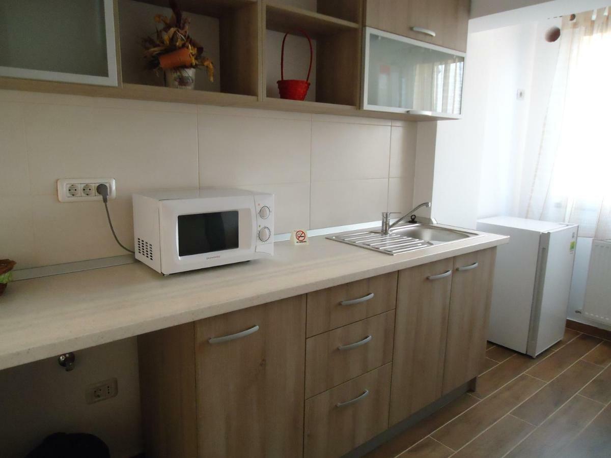 Hotel Nova Bital Popesti-Leordeni Esterno foto